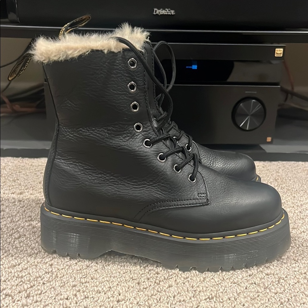DR MARTENS Black Leather Combat Boots with Fur Lining JADON